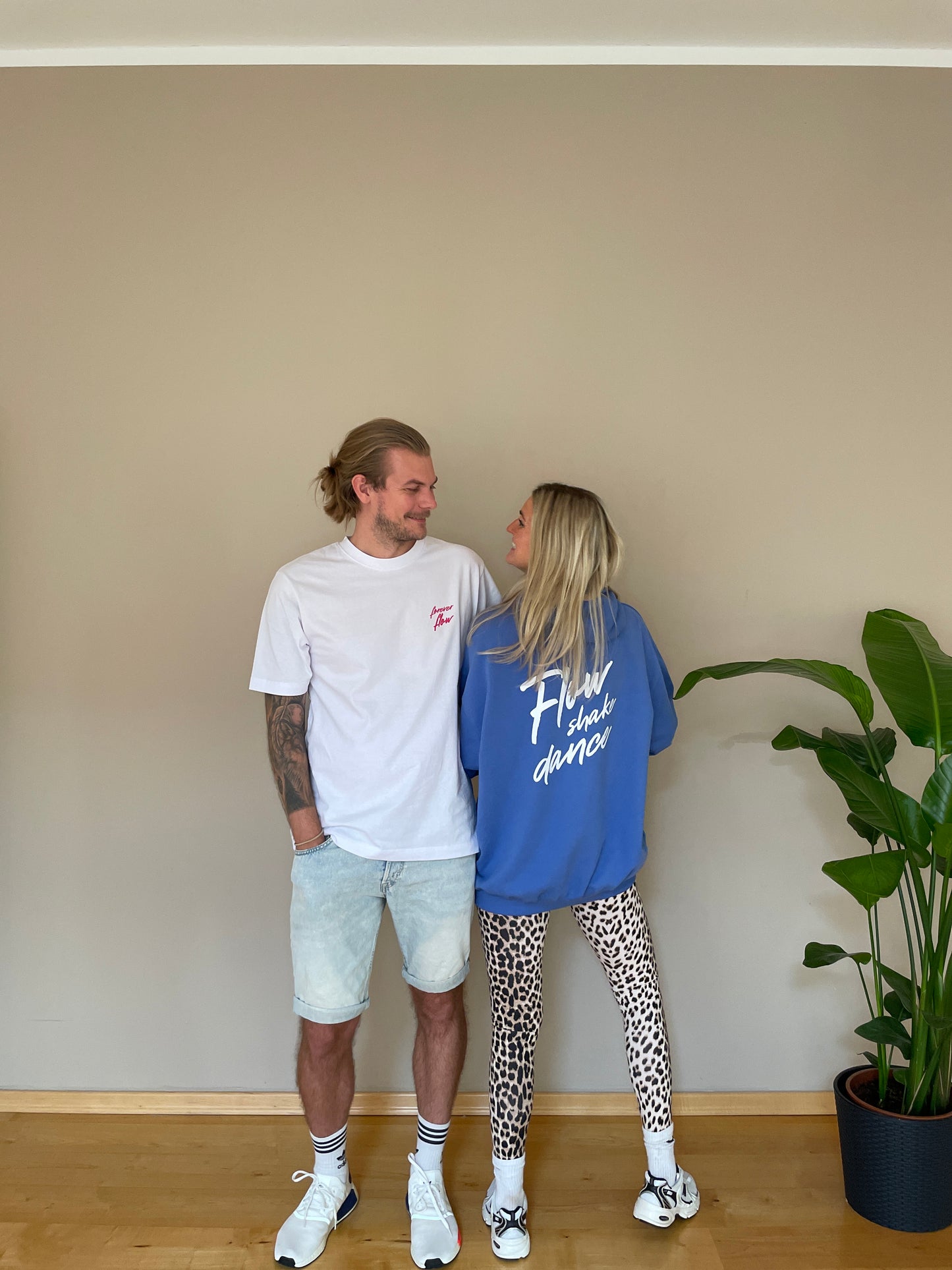 FLOWSHAKEDANCE Hoodie